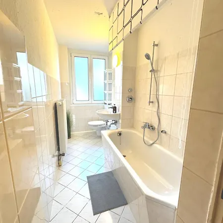 Monteurwohnung 25 3 * Plauen